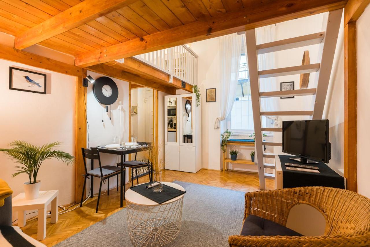 Lovely Little Loft Studio In The Heart Of Budapesta Exterior foto